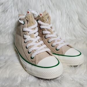 Converse Chuck Taylor All Star High Top Beige 7 Women / 5 Men NWOB